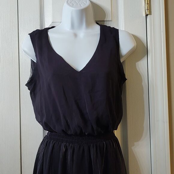 Simply Vera Vera Wang Sleeveless V Neck Shark-bite Hem navy purple Dress Size M - Picture 4 of 9